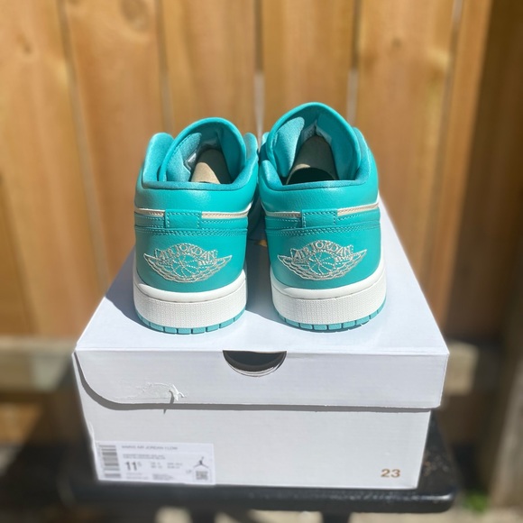 Jordan 1 Low Washed Teal Size 10 Mens VNDS - Picture 3 of 6
